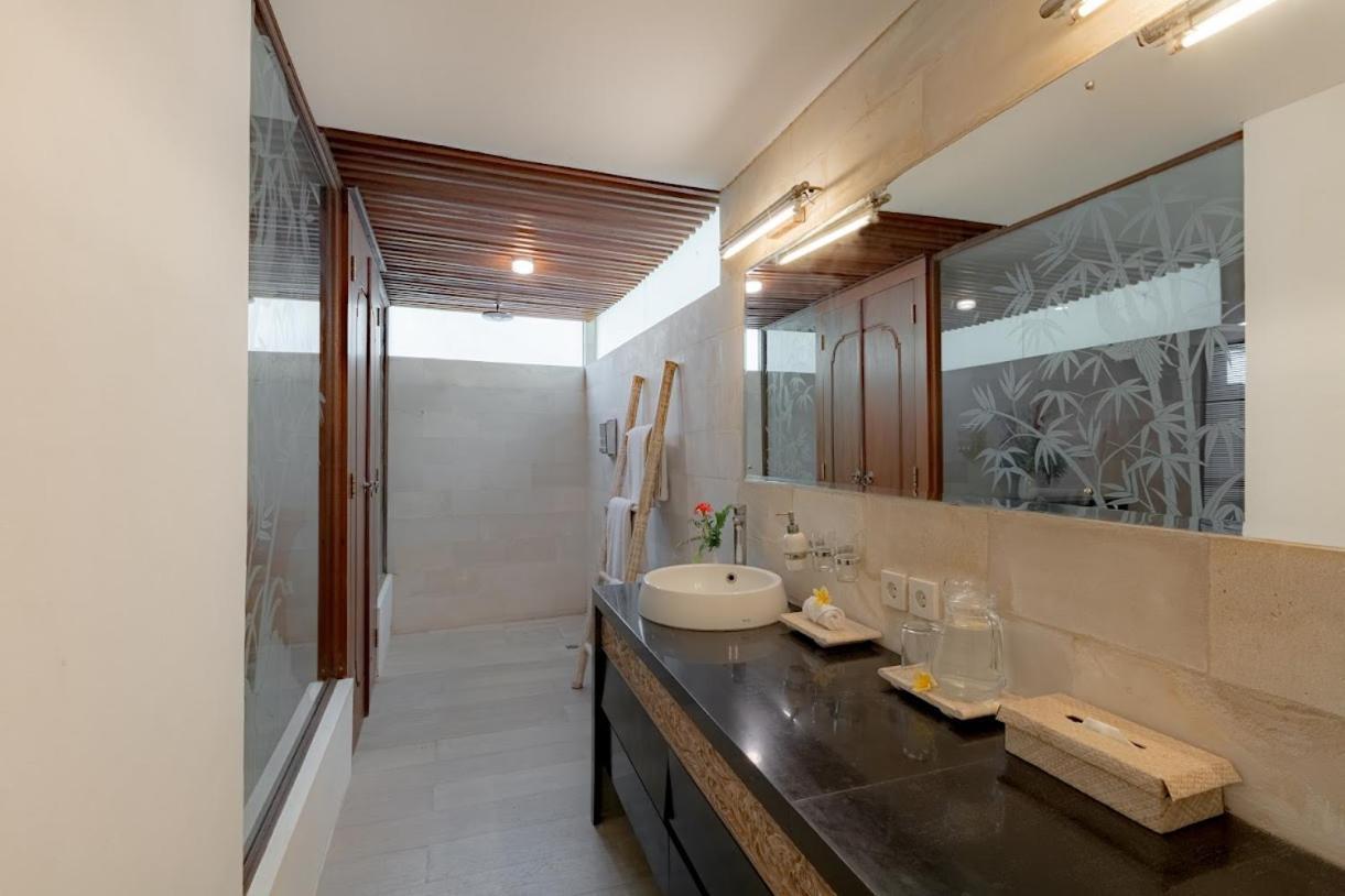Bali Akasadua Villa سمينياك المظهر الخارجي الصورة